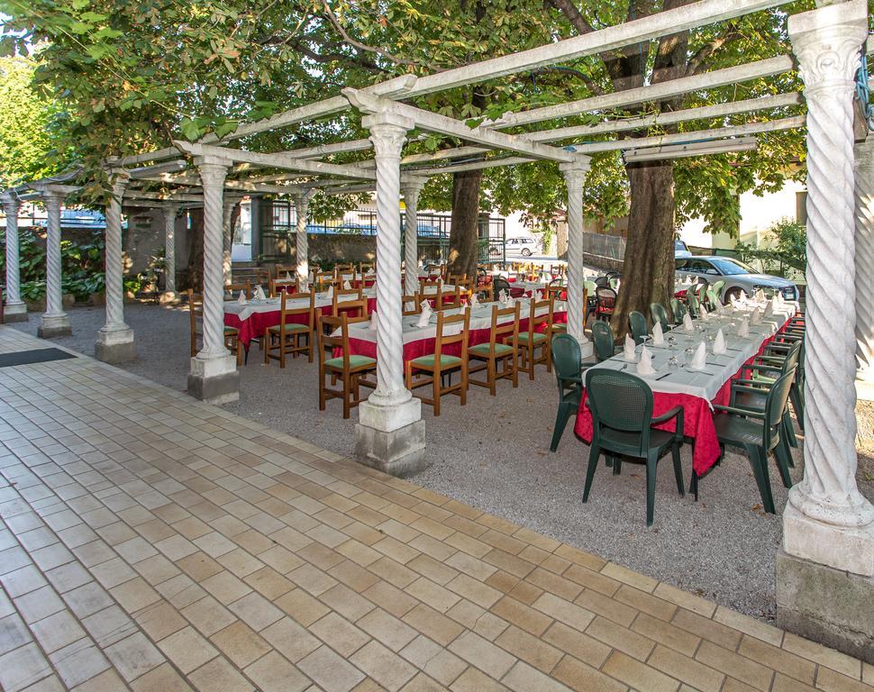 Monrupino Hotel Krizman מראה חיצוני תמונה
